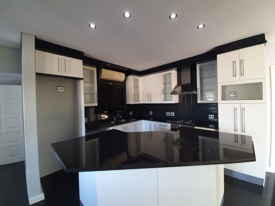 4 Bedroom Property for Sale in Nahoon Valley Park Eastern Cape